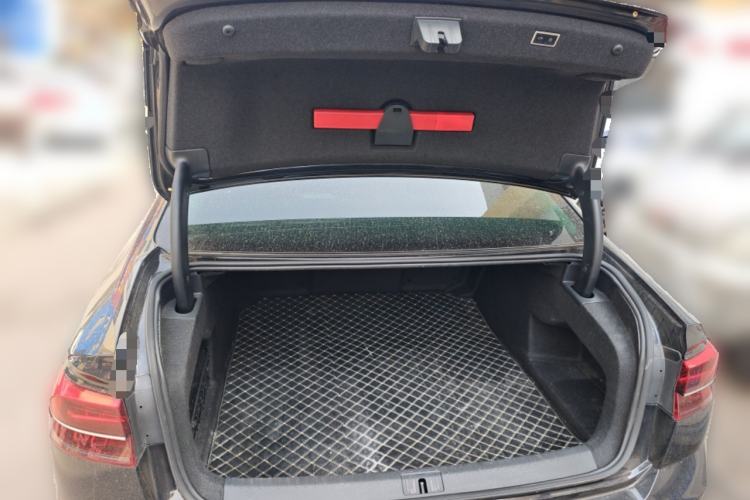 Used Volkswagen Phideon 2019 380TSI Two-Wheel Drive Business Edition China VI Standard
