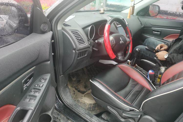 Used Mitsubishi ASX 2016 1.6L Manual Two-Wheel Drive Pioneer Edition
