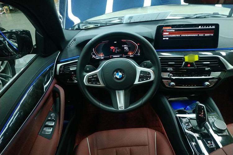 Used BMW 5 Series 2022 525Li M Sport Package Steering Wheel