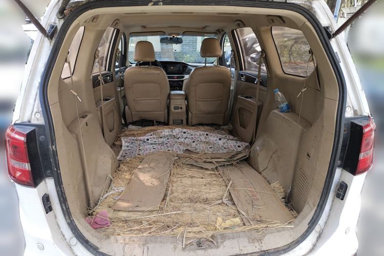 Used Baojun 730 2016 1.8L iAMT Luxury Model 7 Seats