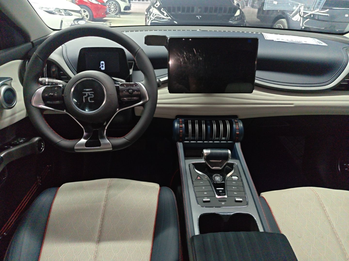 BYD Yuan PLUS 2022 510 km Luxury Version — снимка 12