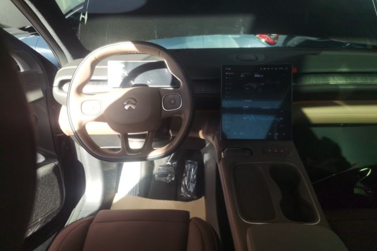 Used Nio ES6 2024 75 kWh
