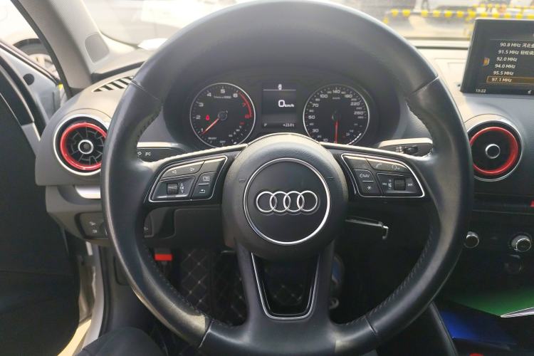 Used Audi A3 2019 Limousine 35 TFSI Ambition China V
