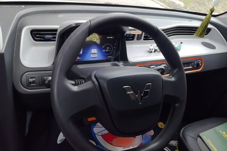 Used Wuling Hongguang MINIEV 2021 Macaron Premium Model – Lithium Iron Phosphate
