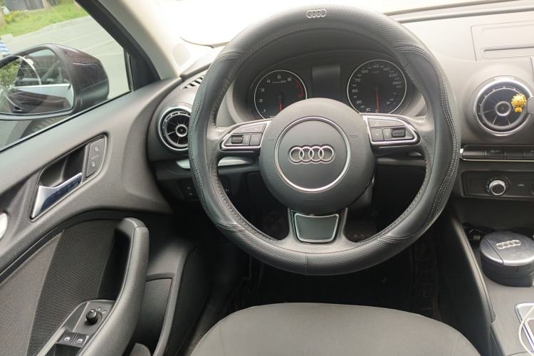 Used Audi A3 2016 Limousine 35 TFSI Ambition Edition
