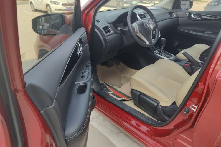 Used Nissan Tiida 2021 1.6L CVT Cool Edition
