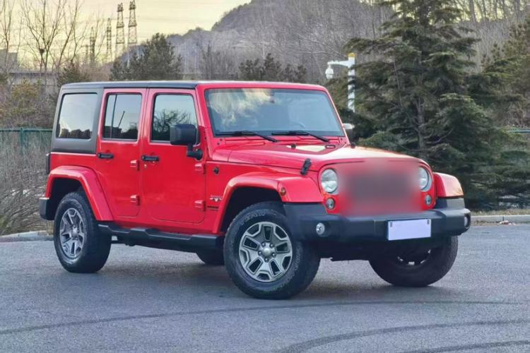 Used Jeep Wrangler 2015 3.0L Sahara Four-Door Comfort Edition
