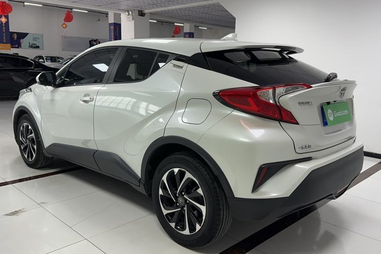 Used Toyota IZOA 2018 2.0L Yichi Edition China V Standard