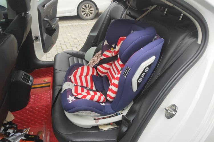 Used Volkswagen Lamando 2019 280TSI DSG Comfort Edition China VI standard Left Rear Seat