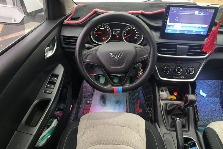 Used Wuling Hongguang S3 2019 1.5L Manual Standard Version China VI Standard