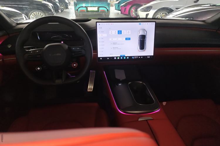 Used Xiaomi Auto SU7 2024 Four-Wheel Drive Ultra-Long Range Advanced Intelligent Driving Max Edition
