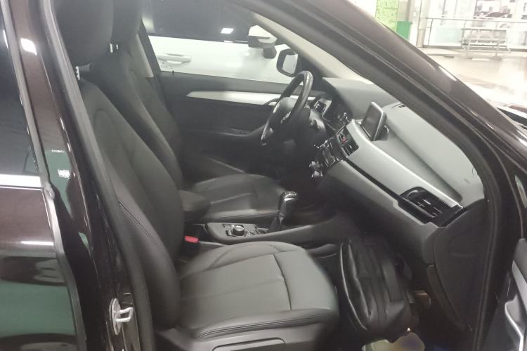 Used BMW X1 2018 sDrive20Li Leading Model
