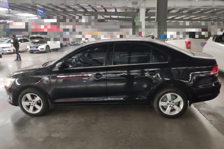 Used Volkswagen Santana 2015 1.6L Automatic Comfort Edition