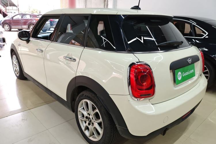 Used MINI 2019 1.5T ONE Five-Door Edition Rear Left 45 Deg