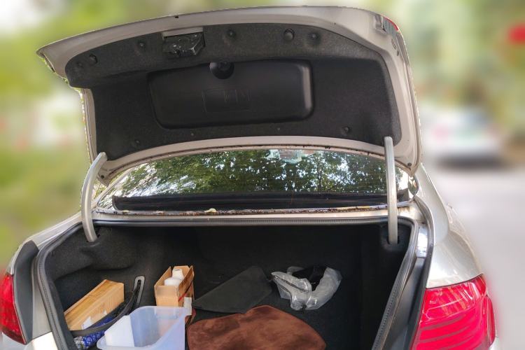 Used BMW 5 Series 2014 520Li Elegant Model
