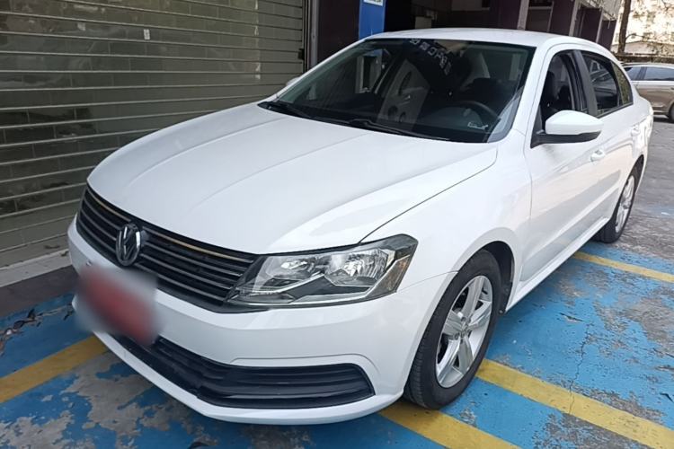 Volkswagen Lavida 2017 1.6L Automatic Fashion Edition usado