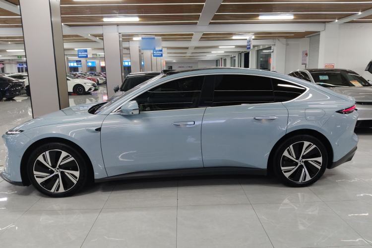 Used Nio ET5 2024 75 kWh Exterior 3