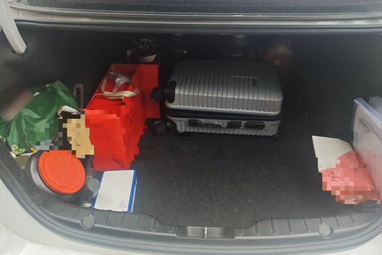 Used BMW 5 Series 2014 535Li Leading Model
