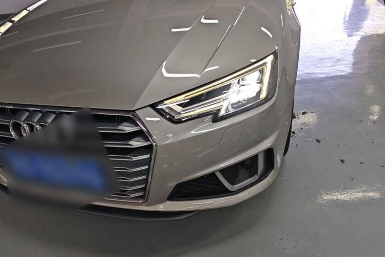 Used Audi A4L 2019 40 TFSI Fashion Version China V
