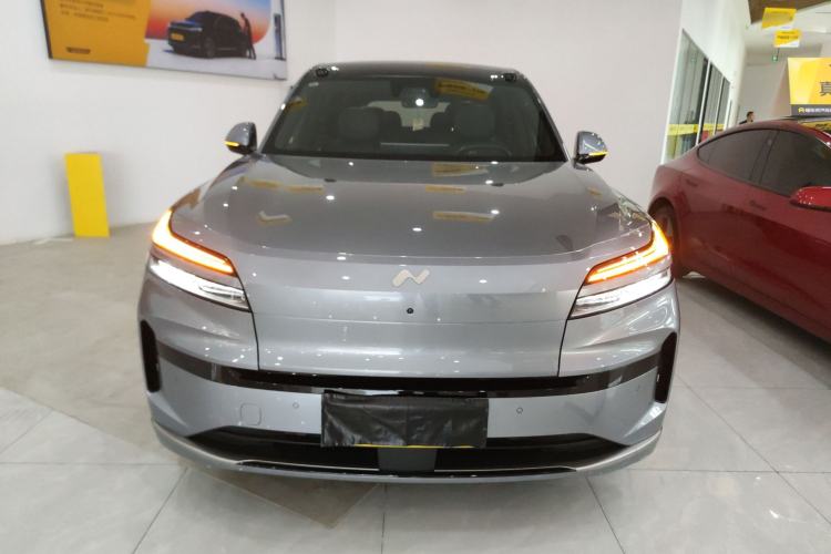 Used ONVO Luxeed L90 2025 Model—Max Six-Seater Version
