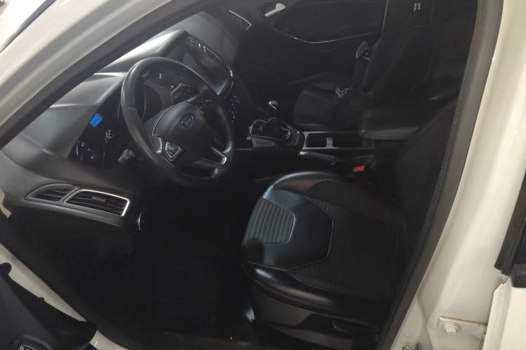 Used Ford Focus 2015 Hatchback 1.6L Manual Fashion Edition Left Front Seat