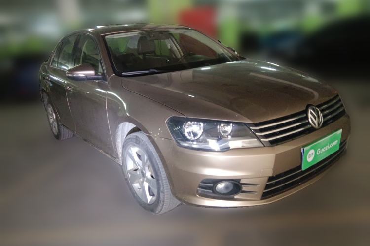 Used Volkswagen Bora 2014 1.6L Automatic Comfort Model Front Right 45 Deg