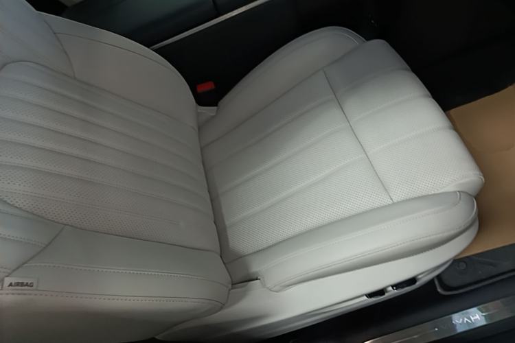 Used VOYAH Dream 2025 PHEV Four-Wheel-Drive Flagship Kunpeng Edition