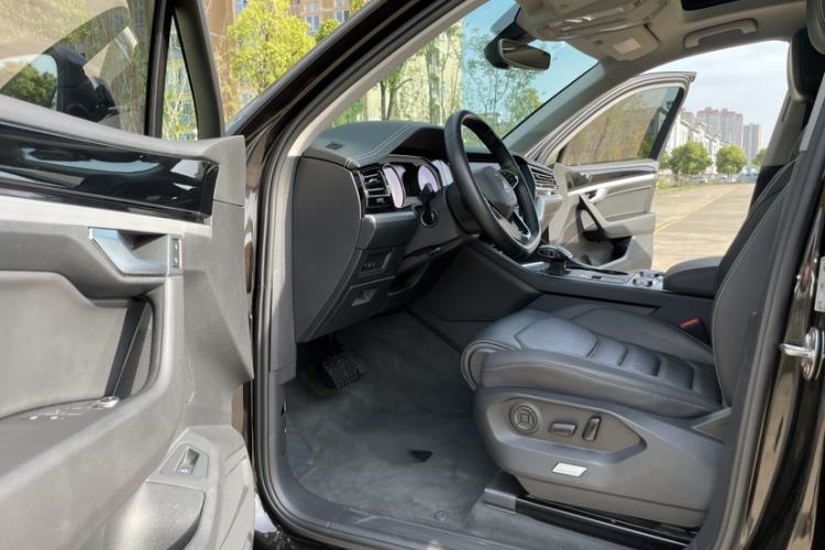 Used Volkswagen Touareg 2021 2.0 TSI Flagship Special Edition