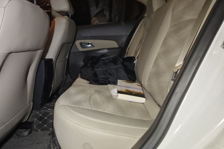 Used Chevrolet Cruze 2015 1.5L Classic SE MT