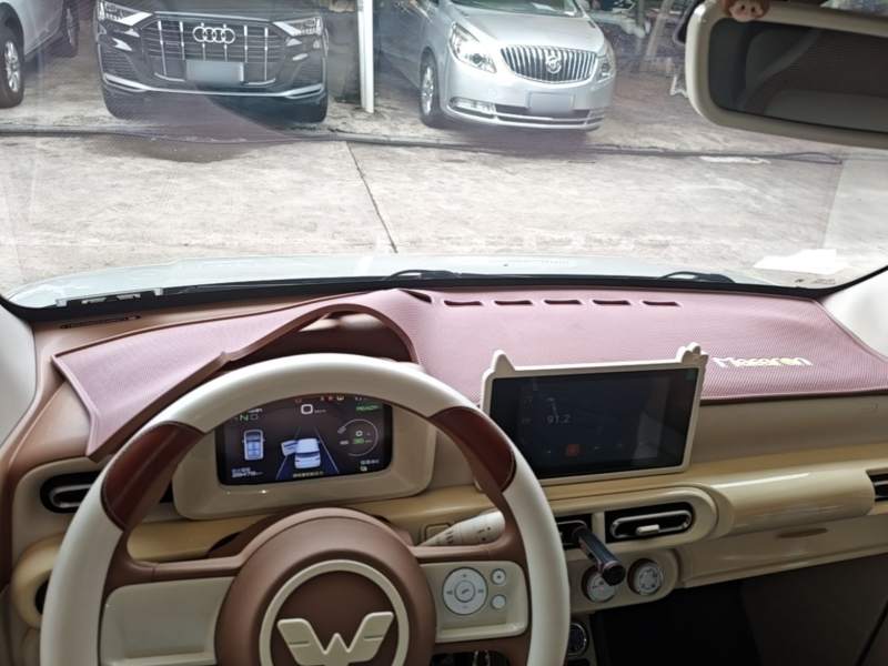 Used Wuling Hongguang MINIEV 2024 3rd Generation 215km Advanced Version — 9