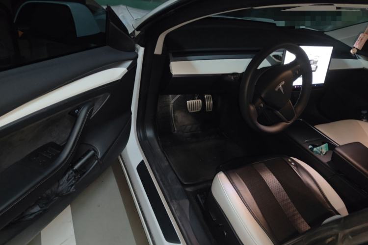 Used Tesla Model 3 2022 Performance High-Performance All-Wheel-Drive Version Interior 3