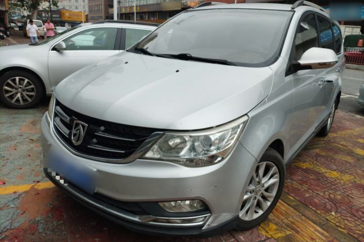 Used Baojun 730 2016 1.5L Manual Comfort Version 7 Seats China V Emission Standard