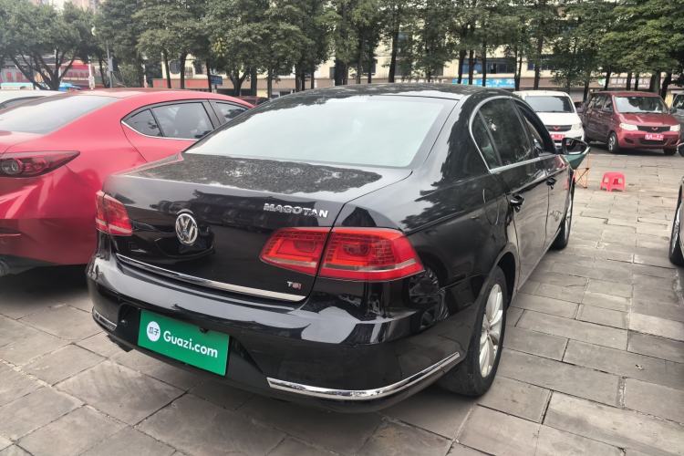 Used Volkswagen Magotan 2015 Facelift 1.8TSI Luxury Model
