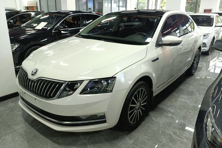 Used Skoda Octavia 2019 TSI230 DSG SmartDrive Luxury Edition China V Standard