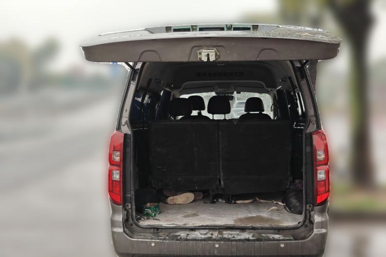 Used Jinbei Gold Hiace 2021 1.5L Passenger Vehicle Engineering Lion 7 Seats