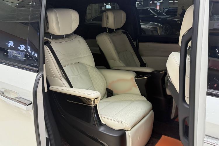 Used GAC Trumpchi M8 2023 Zongshi Series Dual-Motor Flagship Edition