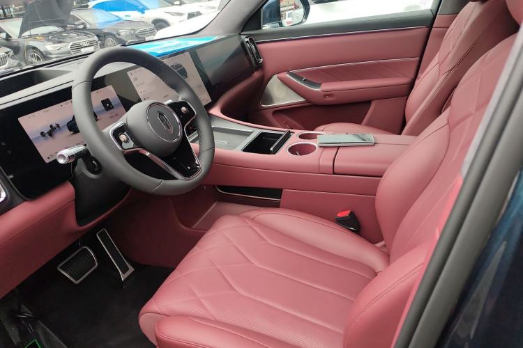 Used Hima AITO M8 2025 Extended-Range Ultra Version 53.4 kWh 5-Seater Edition Left Front Seat