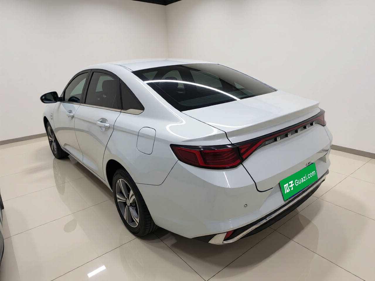 Geely Auto Emgrand L HiP 2024 Longteng Edition 1.5TD-DHT Pro 100KM Superior Model — снимка 4