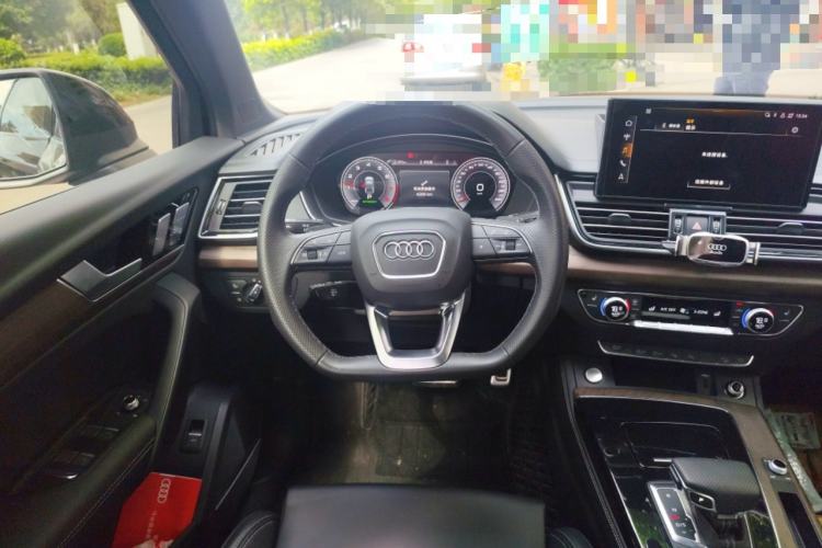 Used Audi Q5L 2025 quattro 45th Anniversary Edition 45 TFSI Luxury Dynamic Model
