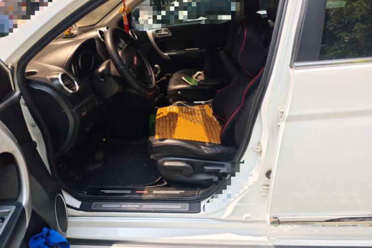 Used Haval H6 2015 Upgraded Model 1.5T Manual Two-Wheel Drive Elite Version Left Front Seat