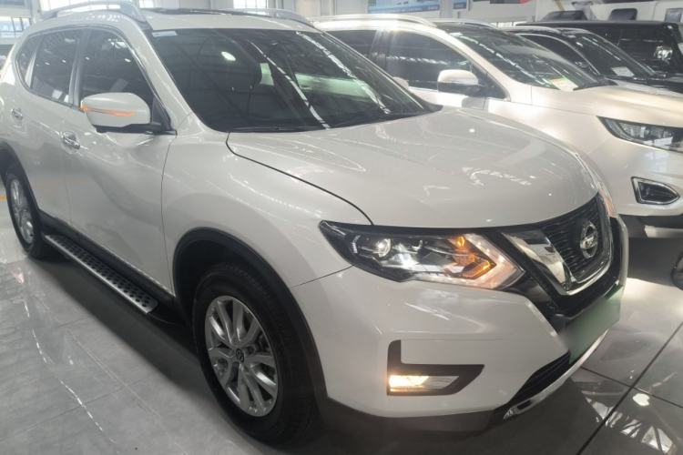 Used Nissan X-Trail 2023 Classic 2.0L Two-Wheel Drive Smart Connect Premium Edition