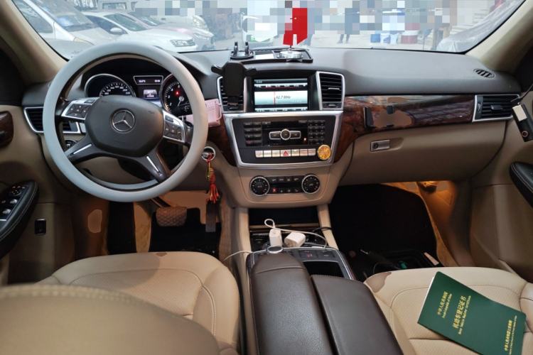 Used Mercedes-Benz M-Class 2015 ML 400 4MATIC Dynamic Model