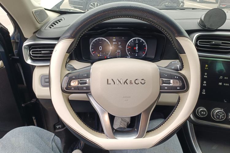 Used Lynk & Co 01 2017 2.0T Two-Wheel Drive Zhaopu Version
