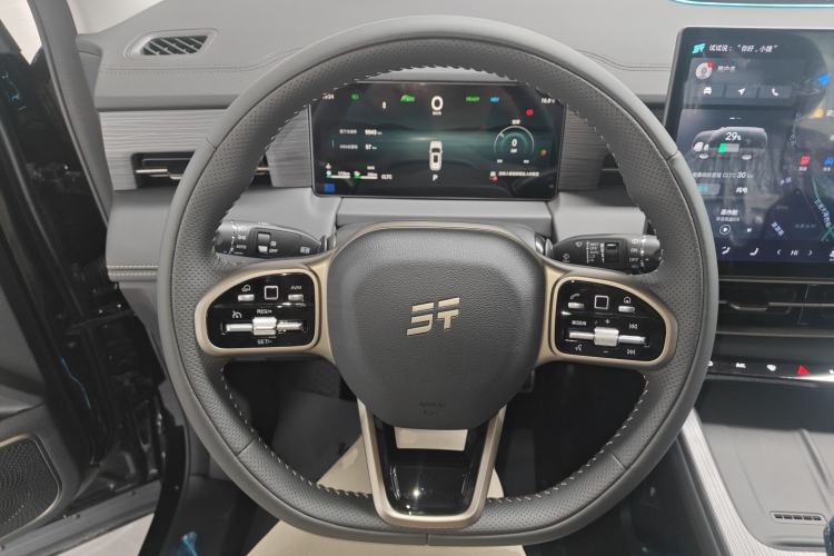 Used JETOUR Shanhai L9 2024 1.5TD 2DHT Executive Edition 5 Seats