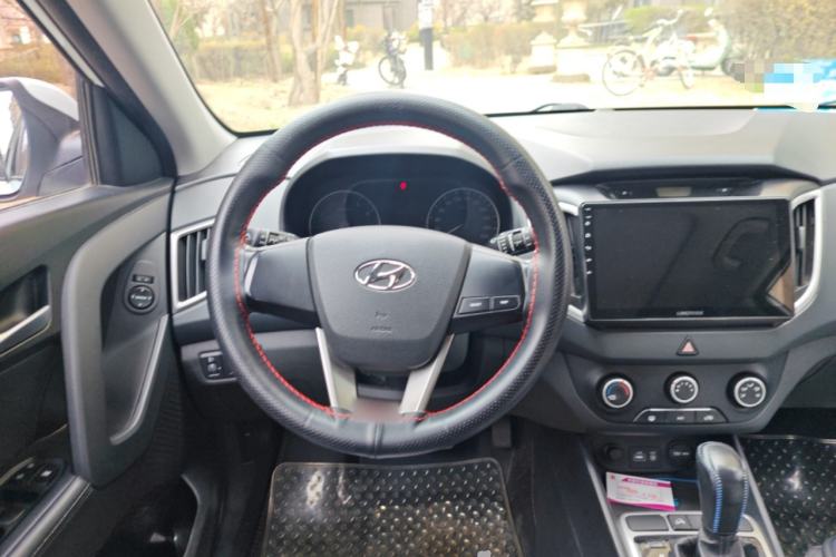 Used Hyundai ix25 2015 1.6L Automatic Two-Wheel Drive Smart GLS Trim
