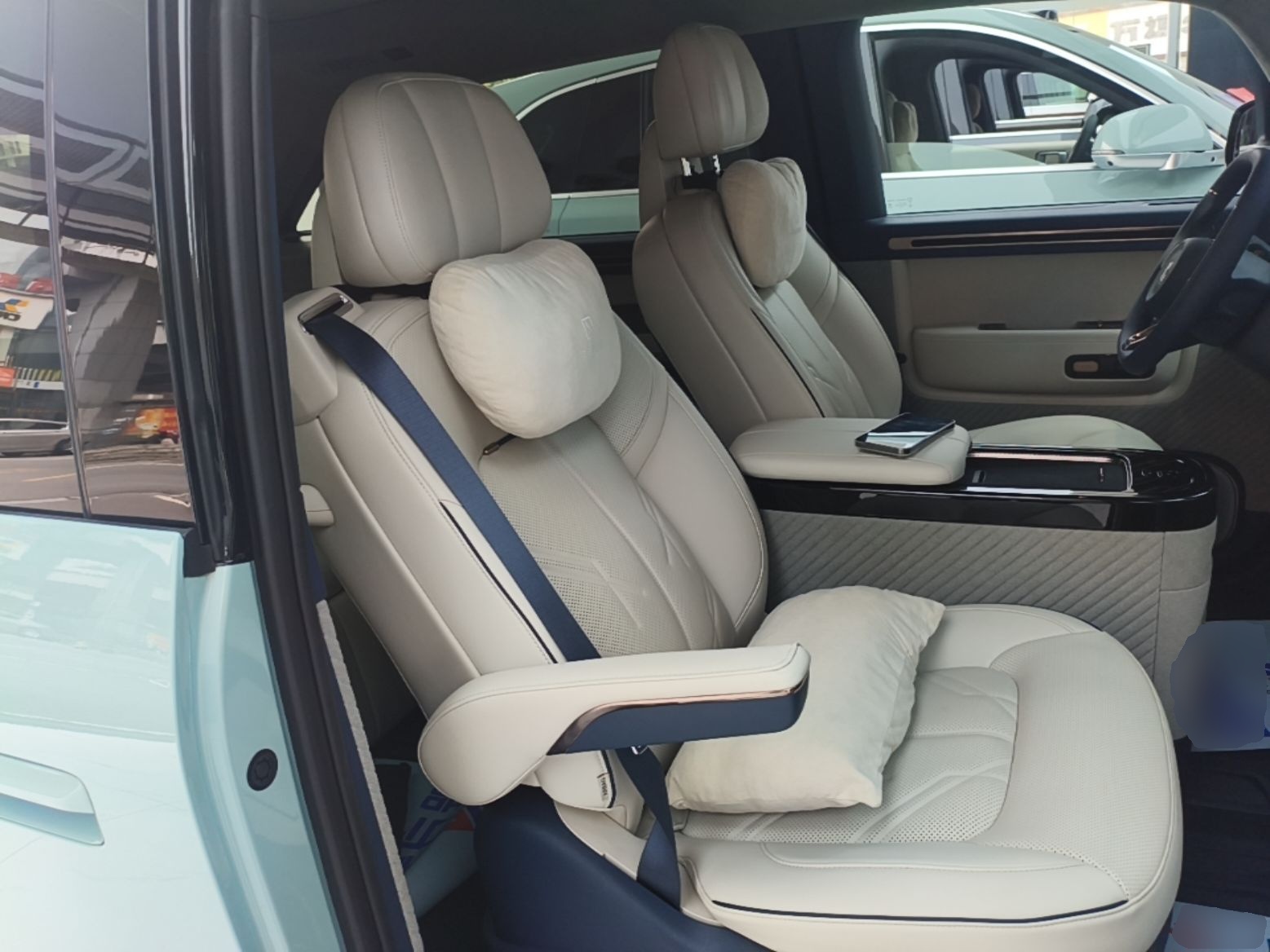 Zeekr MIX 2025 Long-Range Intelligent Driving Edition — снимка 19
