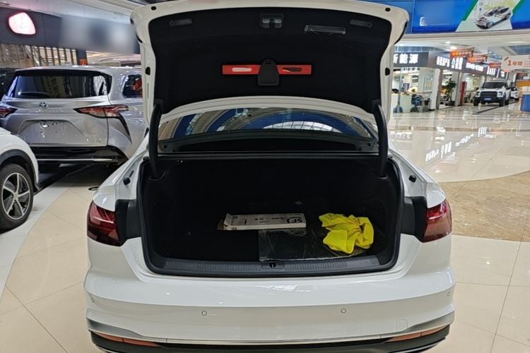 Used Audi A4L 2020 40 TFSI Fashion Dynamic Model Trunk