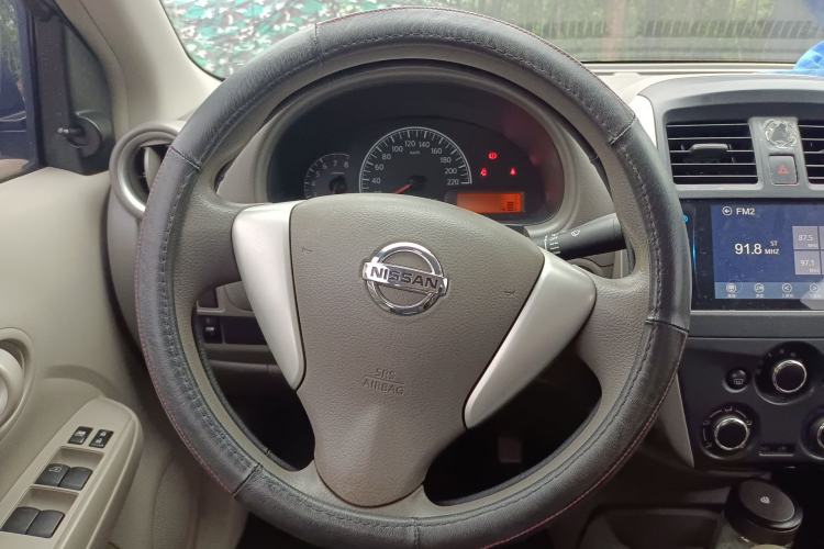 Used Nissan Sunny 2015 1.5XE CVT Comfort Edition Steering Wheel