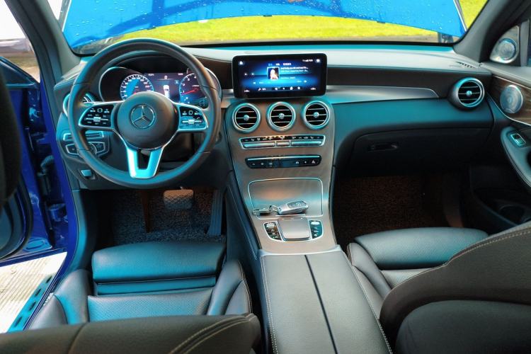 Used Mercedes-Benz GLC 2020 Facelift GLC 300 L 4MATIC Dynamic Edition
