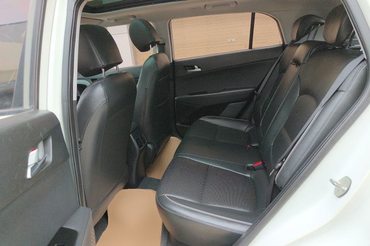 Used Hyundai ix25 2015 1.6L Automatic Two-Wheel-Drive Deluxe DLX Model Left Rear Seat